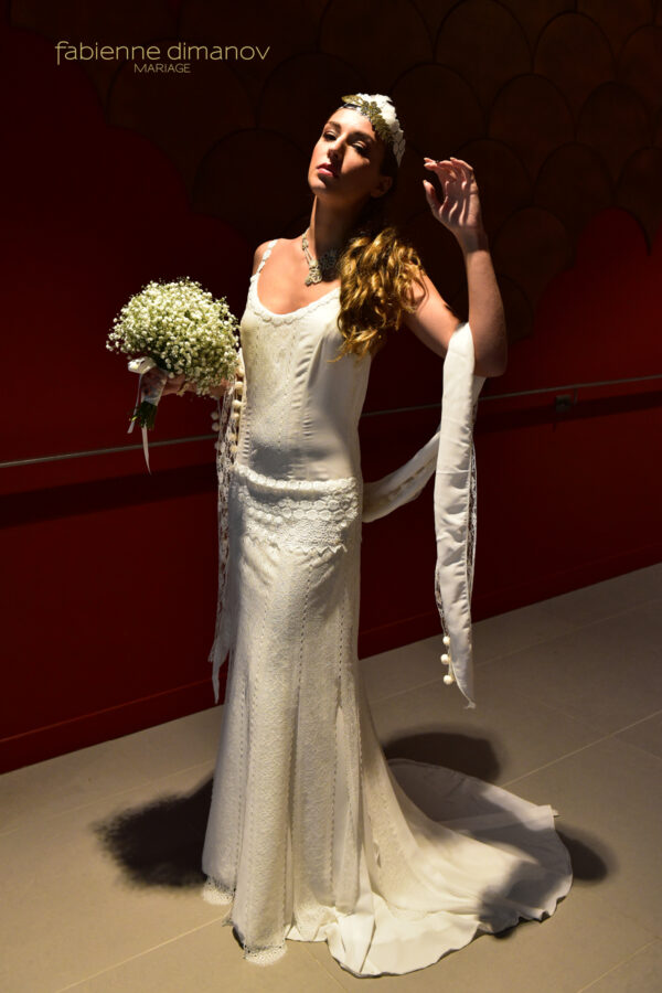 Robe de mariée rétro années 20 sur-mesure- Golden Heart - D'Amour & D'Amitié - Collection 2021-2022 - Fabienne Dimanov Mariage