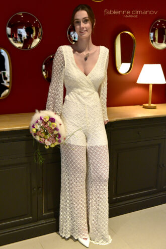 Combinaison pantalon de mariée sur-mesure- Accroche Cœur – D&rsquo;Amour & D&rsquo;Amitié – Collection 2021-2022 – Fabienne Dimanov Mariage
