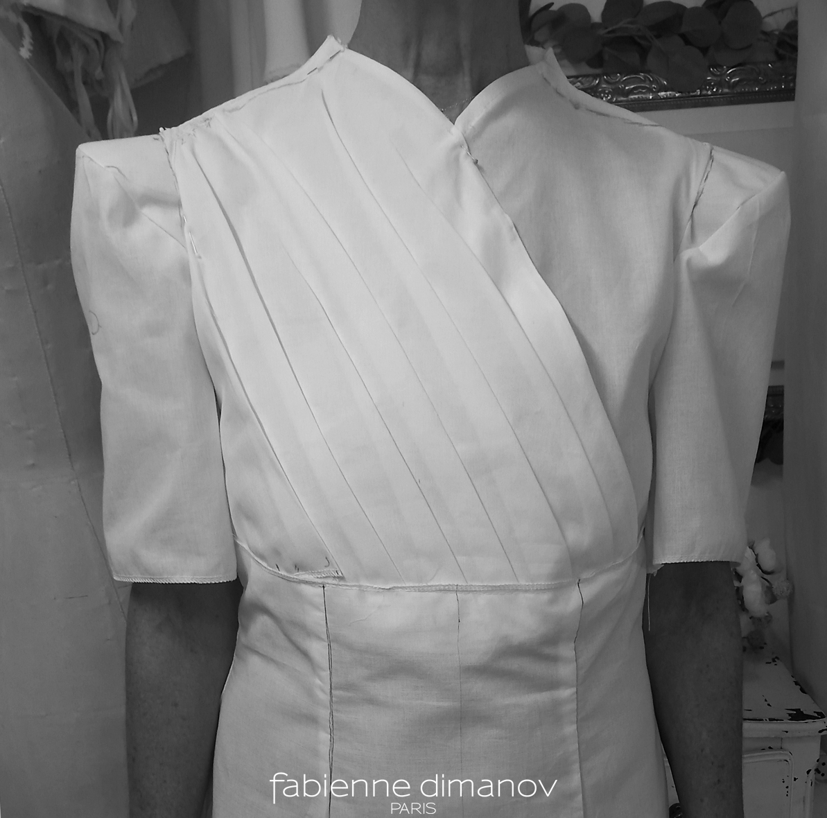 Robe Cocktail Tobi Grise En Maille - Taille S, Sans Manches, Courte, Occasion Très Bon état